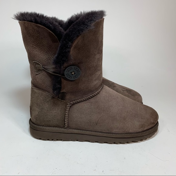 UGG Bailey Button Brown Winter Sheep Skin Boots - Picture 2 of 10